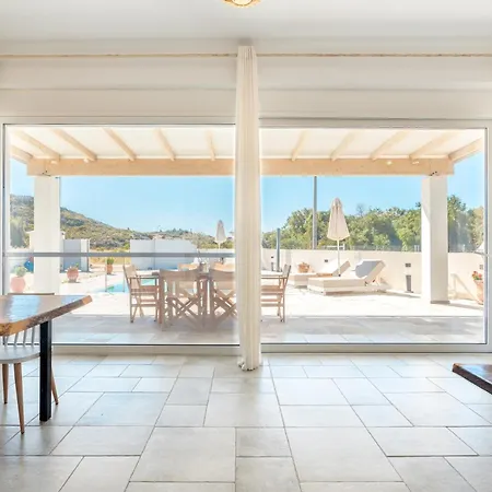 Despina 빌라 아판토우