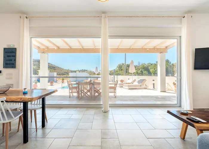 Despina 빌라 아판토우